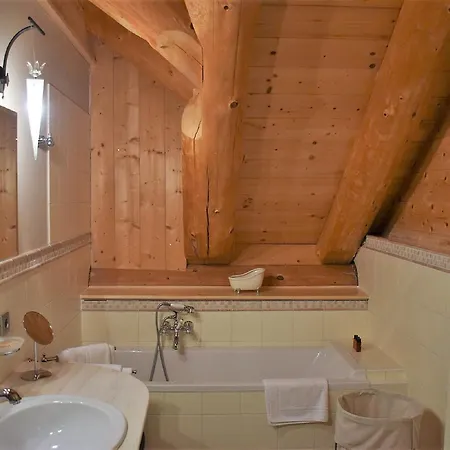 Chalet In With 2 Saunas *